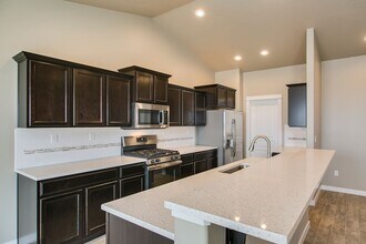 8039 S Topaz Ridge Ave in Boise, ID - Building Photo - Building Photo