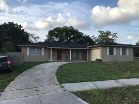 2078 Keyes Ln in Deltona, FL - Building Photo