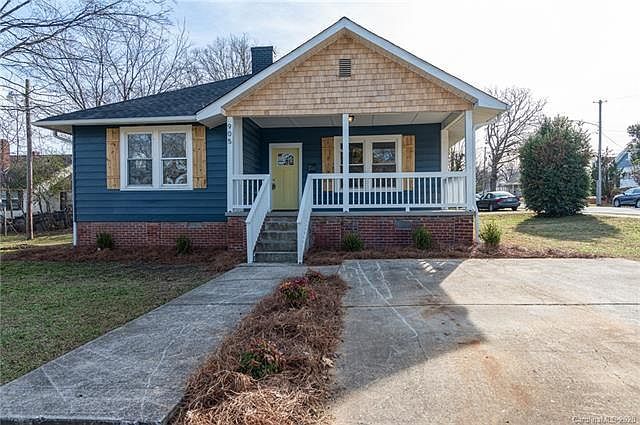 property at 905 W 2nd Ave