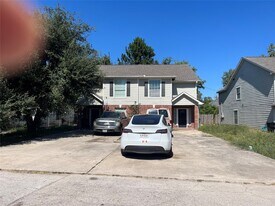 4205 Clover St in Houston, TX - Building Photo