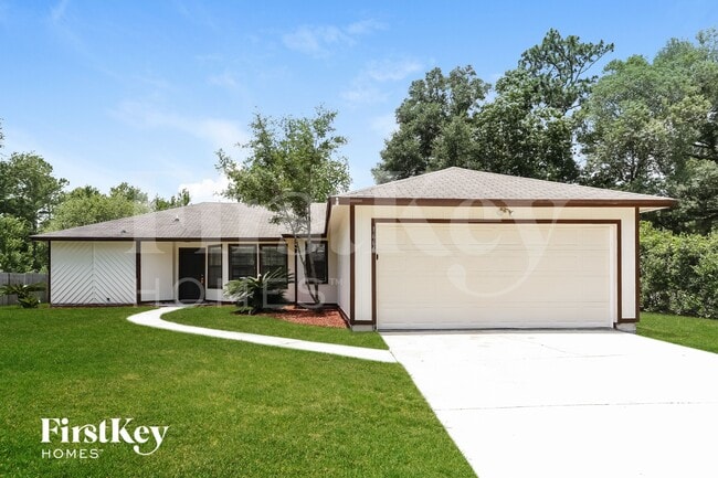 property at 1666 Ponderosa Pine Dr E
