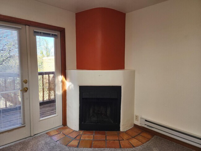 2600 W Zia Rd in Santa Fe, NM - Foto de edificio - Building Photo