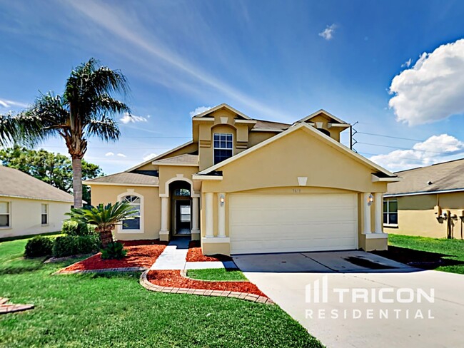 7613 Merchantville Cir in Zephyrhills, FL - Building Photo - Building Photo