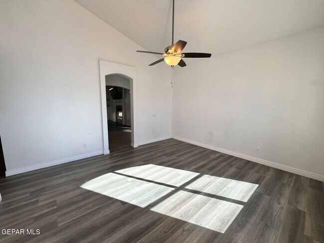 757 Desert Star Dr in Horizon City, TX - Building Photo - Building Photo