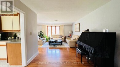 1395 Devon Rd in Oakville, ON - Building Photo - Building Photo