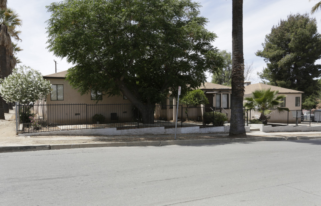 232 E Graham Ave in Lake Elsinore, CA - Building Photo