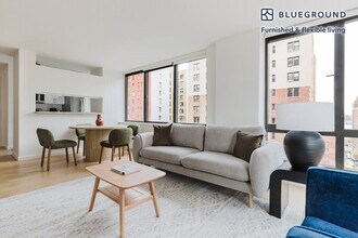 255 W 94th St in New York, NY - Building Photo - Building Photo