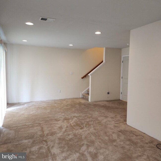 123 Lorraine Dr in New Castle, DE - Building Photo - Building Photo