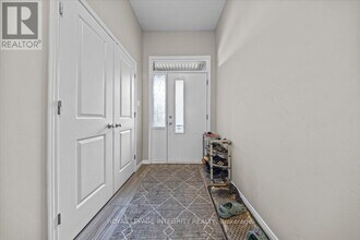 14 Hackney Private in Ottawa, ON - Building Photo - Building Photo