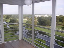 4015 W Palm Aire Dr in Pompano Beach, FL - Building Photo