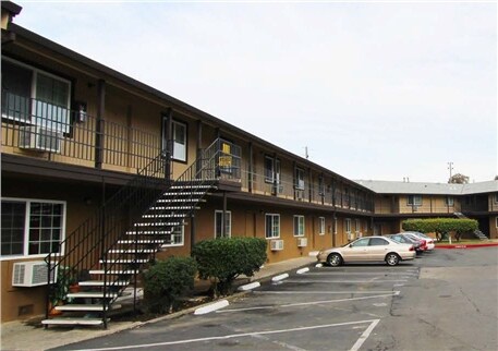 Stonebrook Apartments in Sacramento, CA - Foto de edificio