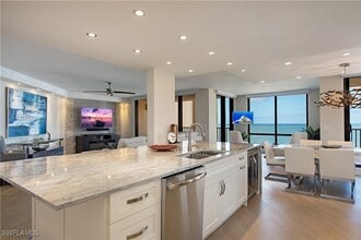 850 S Collier Blvd in Marco Island, FL - Building Photo - Building Photo