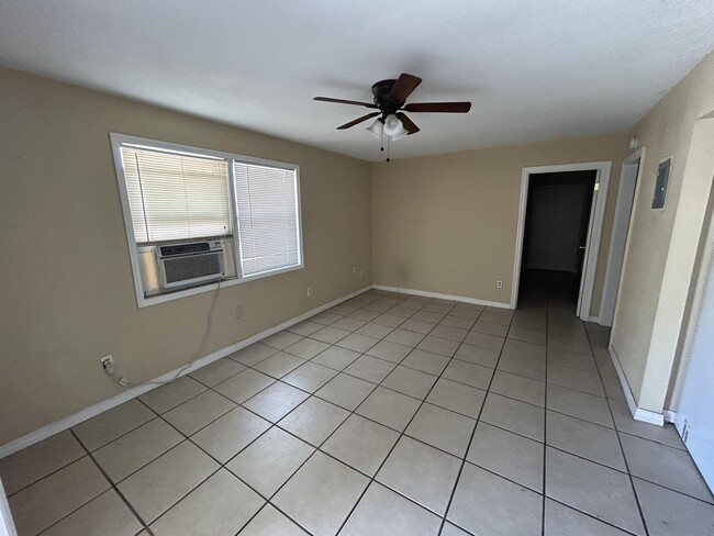 100 12th St in St. Cloud, FL - Building Photo - Building Photo