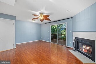 22358 Mayfield Terrace in Sterling, VA - Building Photo - Building Photo
