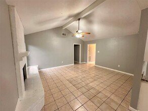 738 Beachcomber Ln in Houston, TX - Building Photo - Building Photo