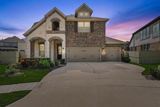 17040 Shy Leaf Ct
