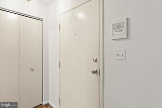 1701 Mt Washington Ct in Baltimore, MD - Building Photo - Building Photo