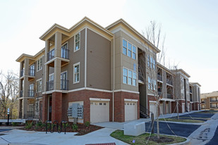 Providence Place Apartment Homes Phase II in Huntsville, AL - Foto de edificio - Building Photo