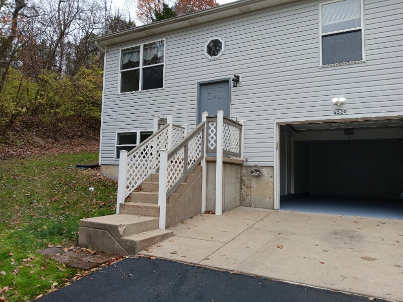 5520 Carla Dr in High Ridge, MO - Foto de edificio