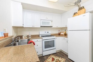 Heritage Square Senior Apartment Homes in Ladera Ranch, CA - Building Photo
