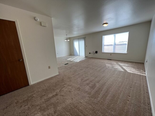 1293 Dakota Dr in Box Elder, SD - Building Photo - Building Photo