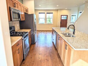 14916 NW Delia St in Portland, OR - Building Photo - Building Photo