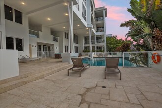 120 SE 19th Ave, Unit 404 in Deerfield Beach, FL - Building Photo - Building Photo