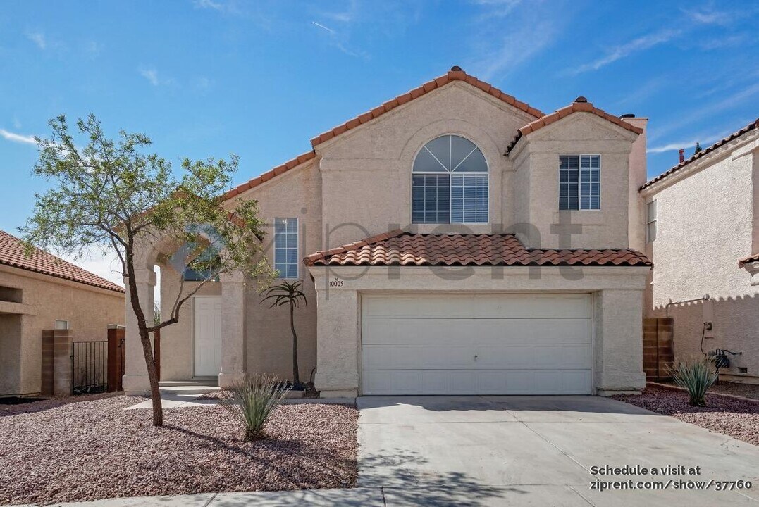 10005 Dove Ridge Dr in Las Vegas, NV - Building Photo