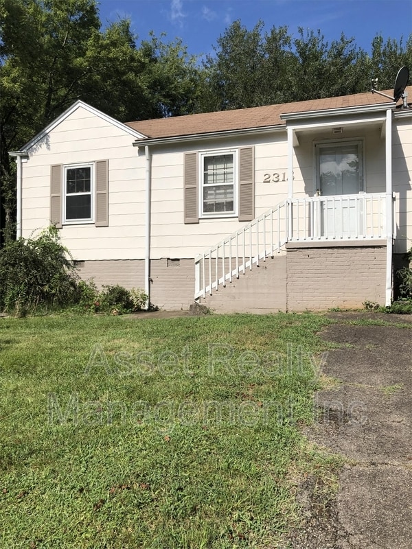 property at 2315 Greenfield Ln