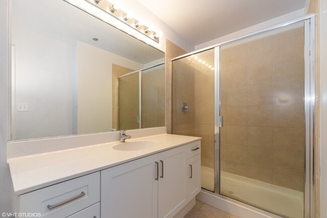 1720 S Michigan Ave, Unit 1103 in Chicago, IL - Building Photo - Building Photo