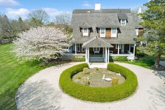 10 Post Ln in Quogue, NY - Building Photo - Building Photo