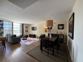 1750 NE 115th St in Miami, FL - Building Photo - Building Photo