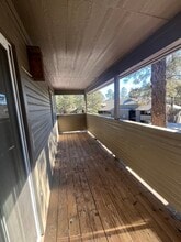 1385 W University Ave in Flagstaff, AZ - Foto de edificio - Building Photo