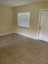 300 SW 16th Ct, Unit #2 in Fort Lauderdale, FL - Foto de edificio - Building Photo