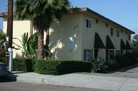 10014 River St in Lakeside, CA - Foto de edificio - Building Photo