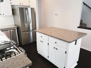 9106 N Bayard Ave in Portland, OR - Building Photo - Building Photo