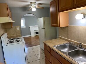 2815 Primrose Ave in Fort Worth, TX - Building Photo - Building Photo