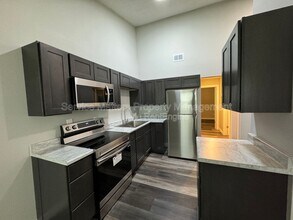 481 N Fairfield Dr in Pensacola, FL - Building Photo - Building Photo