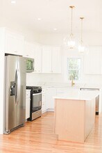 170 Salem St, Unit 1 in Lawrence, MA - Building Photo - Building Photo