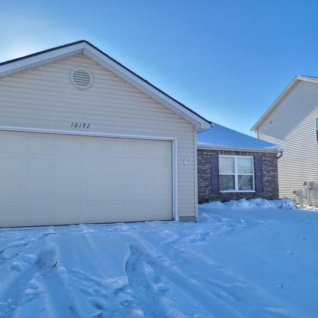 10192 Greenmoor Dr in New Haven, IN - Building Photo - Building Photo