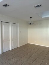 17 Stubbs St in Edinburg, TX - Building Photo - Building Photo