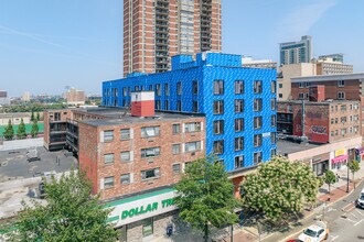 1035-1037 Commonwealth Ave in Boston, MA - Building Photo - Building Photo