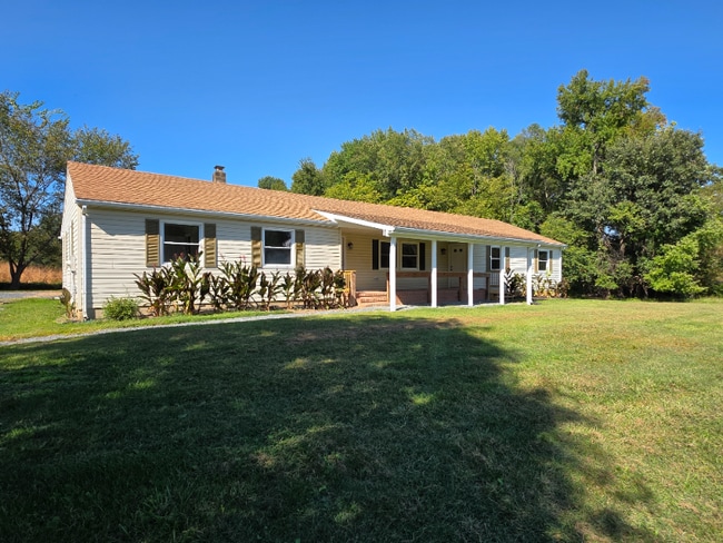 235 Bryce Rd in Queenstown, MD - Building Photo - Building Photo
