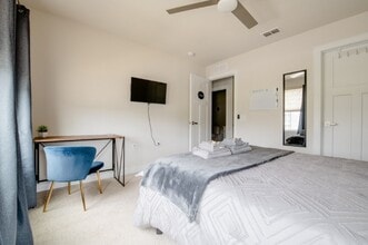 5800 Addison Gate Dr in Richmond, VA - Building Photo - Building Photo