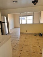 129 E Ave Q4 in Palmdale, CA - Building Photo - Building Photo