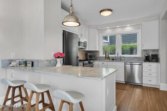 27 Waterman Ave in Rumson, NJ - Building Photo - Building Photo