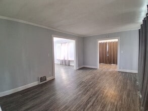 1405 N Walnut St in Danville, IL - Building Photo - Building Photo