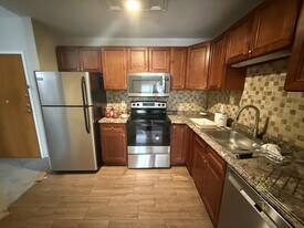 14 Heron St, Unit 208 in Boston, MA - Building Photo