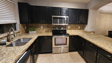 20214 N 32nd Pl in Phoenix, AZ - Building Photo - Building Photo