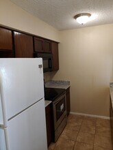 12480 Abrams Rd, Unit 124 in Dallas, TX - Foto de edificio - Building Photo